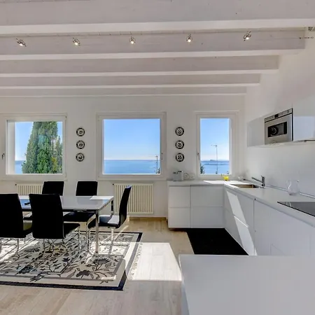 Luxury 2 Apartment