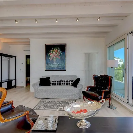Apartment Luxury 2 *